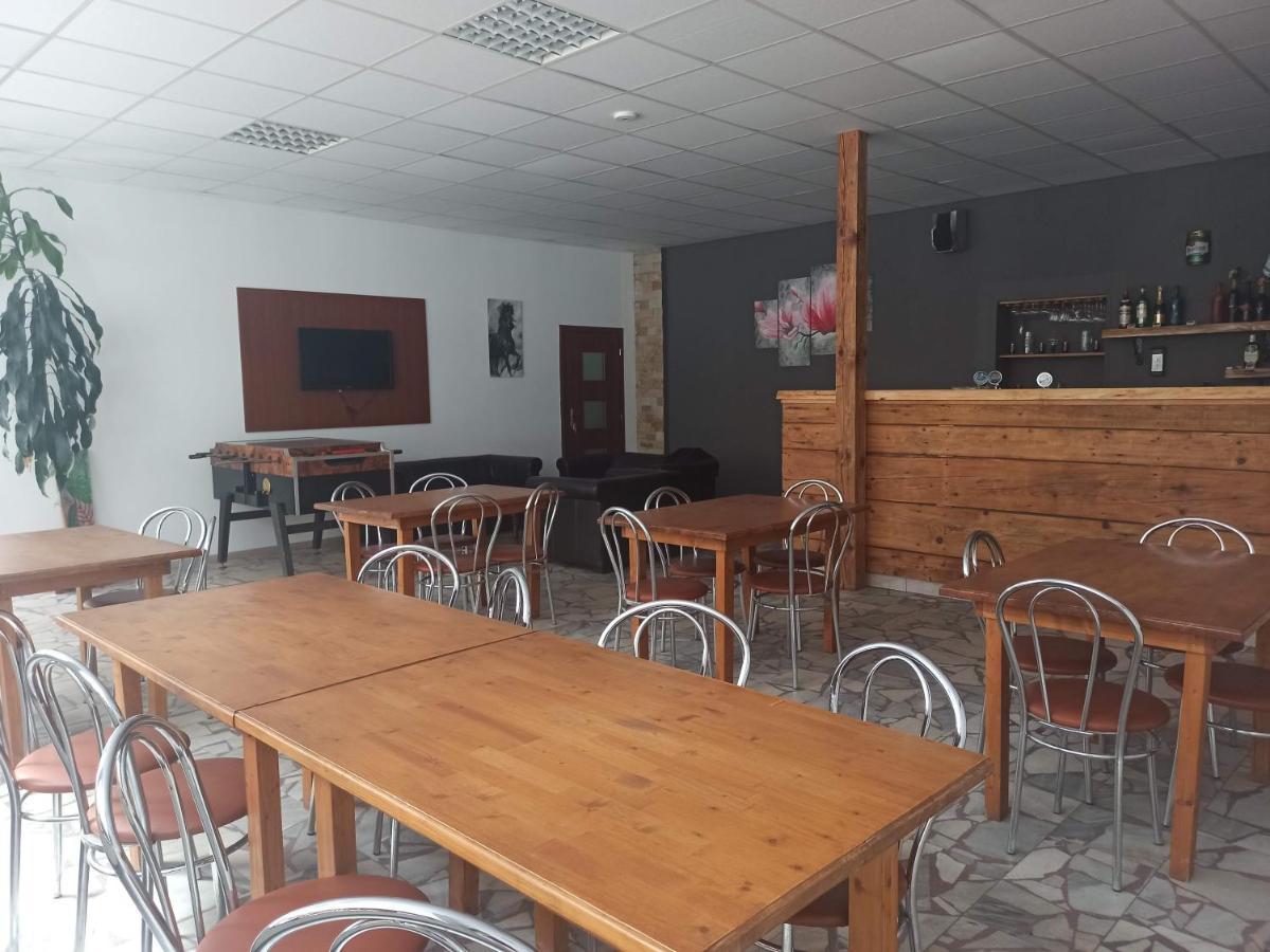 Motel Sofer Volkovce Eksteriør billede